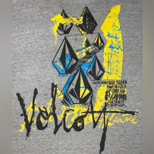 Vintage Volcom Graphic Tee

Size XL